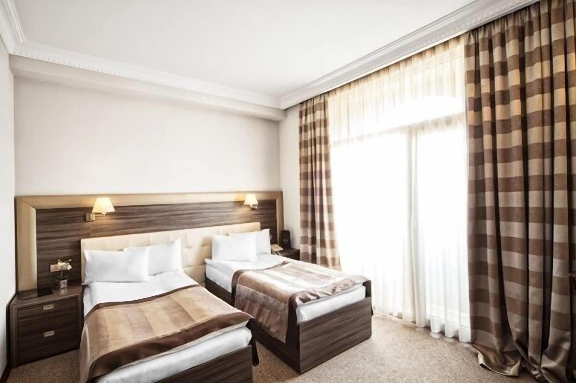 Cruise Hotel Tbilisi Eksteriør bilde