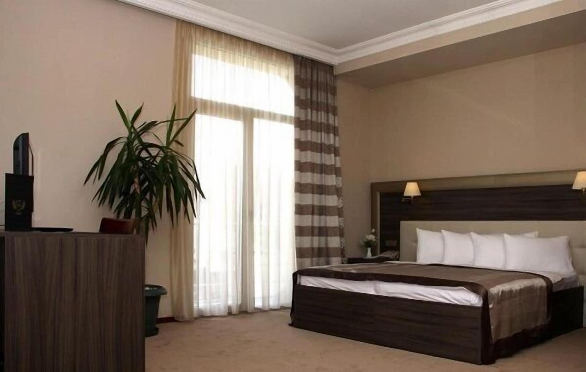 Cruise Hotel Tbilisi Eksteriør bilde