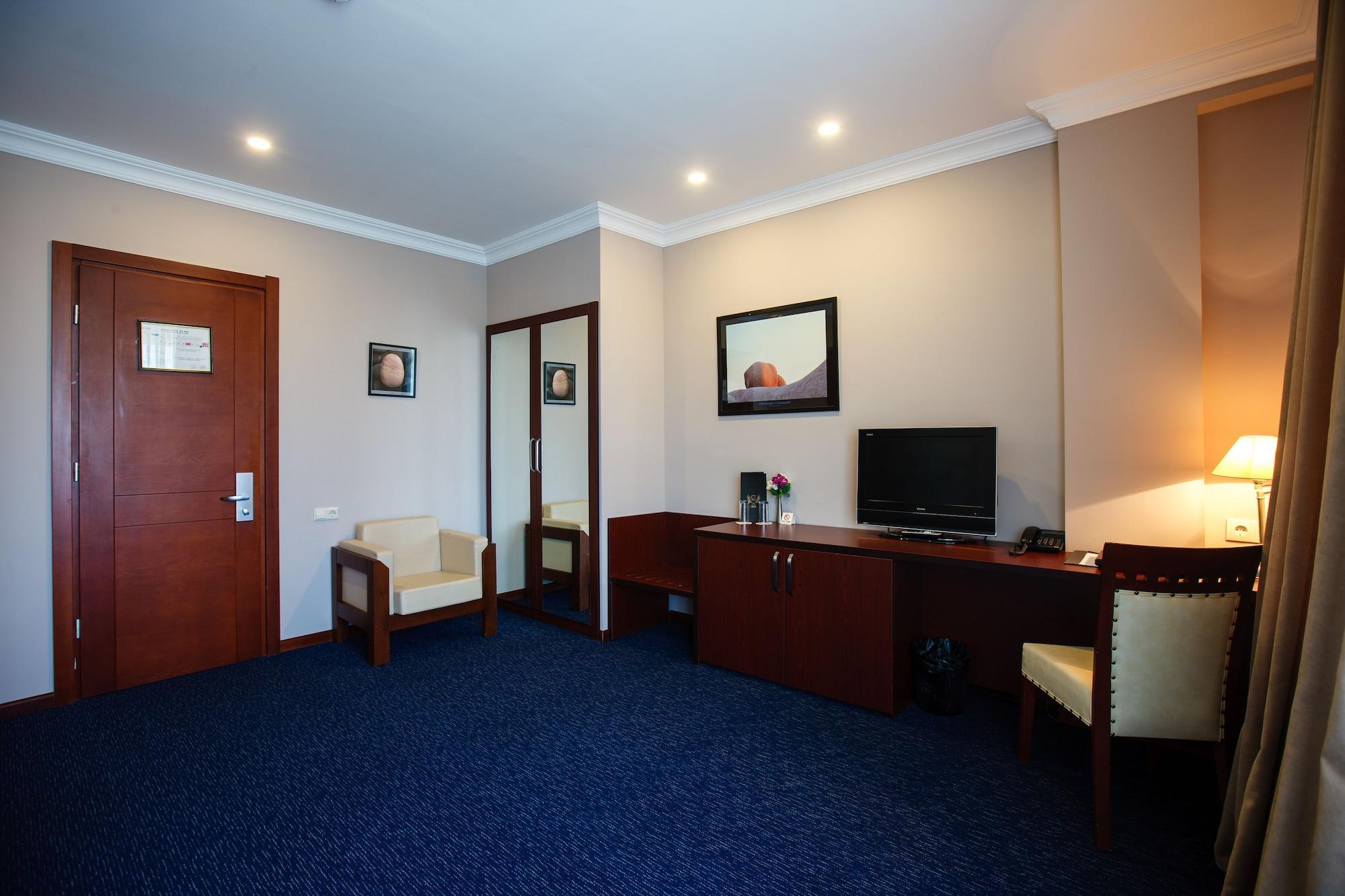Cruise Hotel Tbilisi Eksteriør bilde
