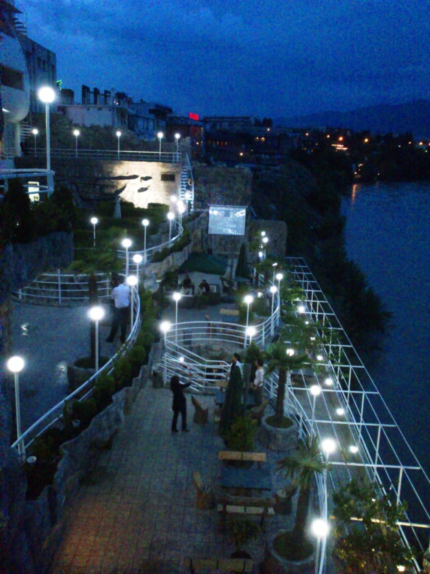 Cruise Hotel Tbilisi Eksteriør bilde
