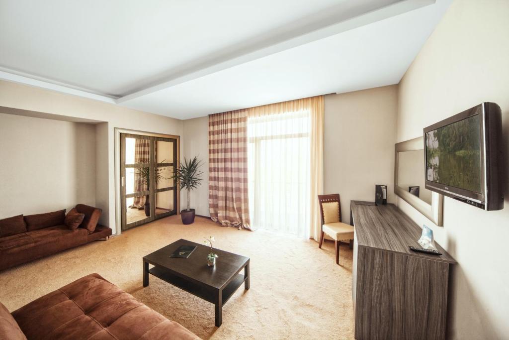 Cruise Hotel Tbilisi Rom bilde